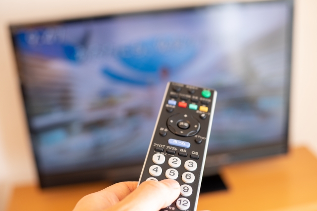 テレビのリモコン