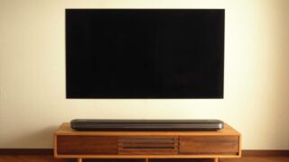 壁掛けテレビはやめとけ？後悔の原因と失敗しないための全対策まとめ 